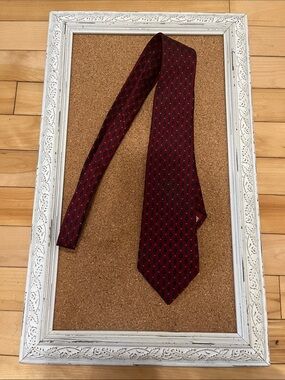 George Men's Burgundy Patterned Silk Tie